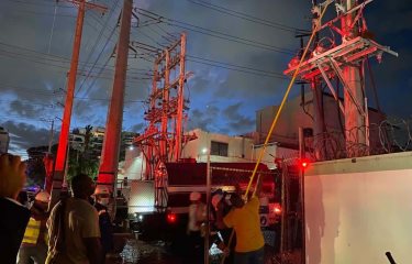 Incendio en subestación eléctrica de Edeeste deja sin energía sectores de Santo Domingo y Haina