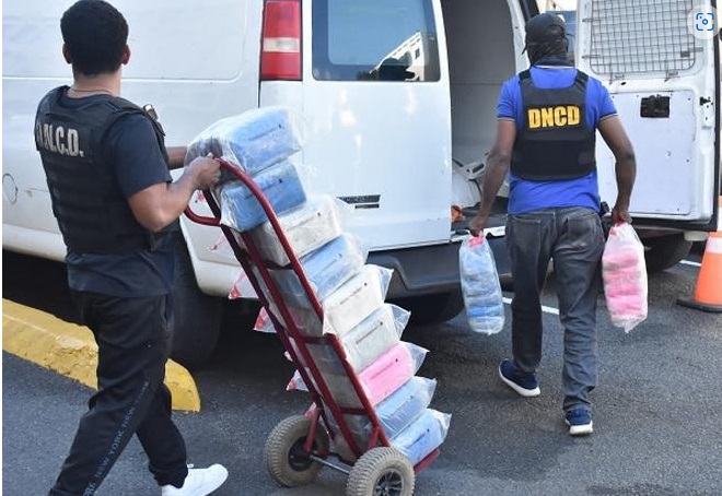 Autoridades decomisan 62 paquetes de cocaína en el Puerto de Sans Soucí