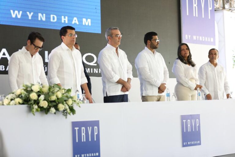 Presidente Abinader encabeza primer palazo de Tryp by Wyndham Playa Palenque con inversión de unos US$20 millones
