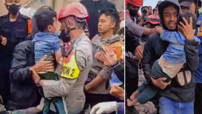 Rescatan con vida a un niño tras más de dos días bajo los escombros del sismo en Indonesia