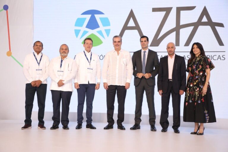ZF proyectan inversión superior a los 500 millones de dólares para el 2023 El sector presentó cifras históricas en conferencia iberoamericana de la AZFA