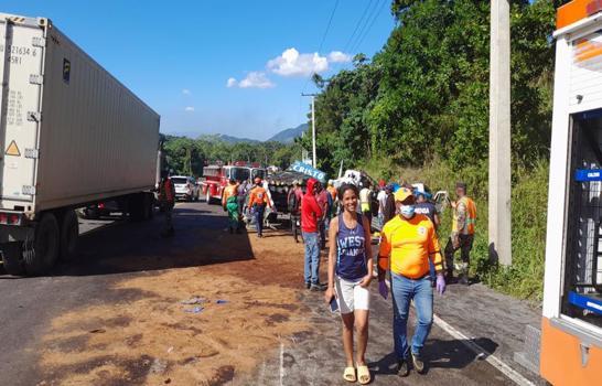 Se elevan a 4 los fallecidos por accidente múltiple en la autopista Duarte