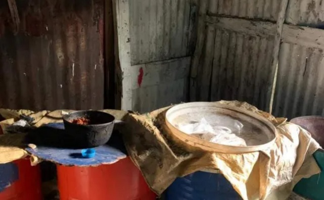 Policía Nacional desmantela fábrica clandestina de alcohol adulterado en La Romana