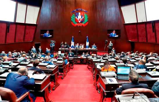 Diputados aprueban proyecto para que días de Reyes, Duarte y de la Constitución sean inamovibles