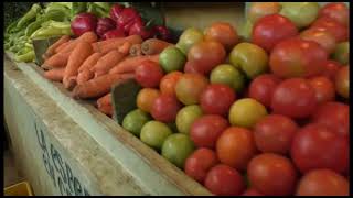 Comerciantes y compradores continúan quejándose por incremento precios alimentos