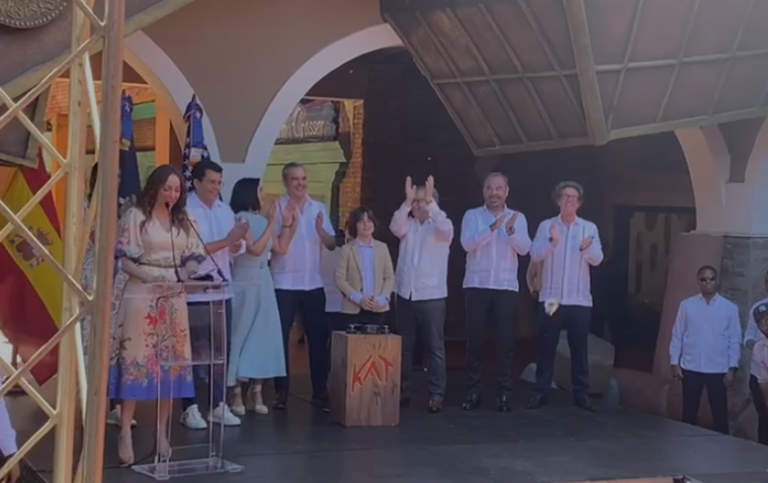 Abinader encabeza inauguración del Katmandú Park en Punta Cana; inversión supera los U$60 millones