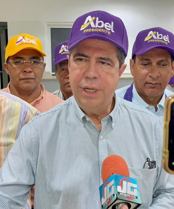 Diputado Luis Henríquez niega Abel Martínez pidiera renuncia de Francisco Javier García como su jefe de campaña