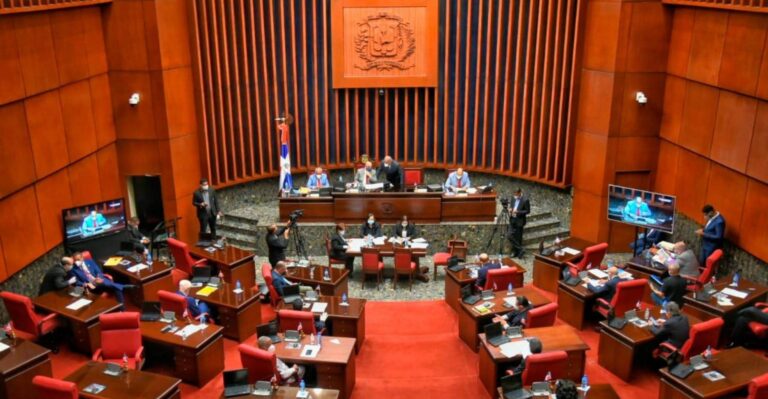 Senado aprueba proyecto de ley de Fideicomiso Público