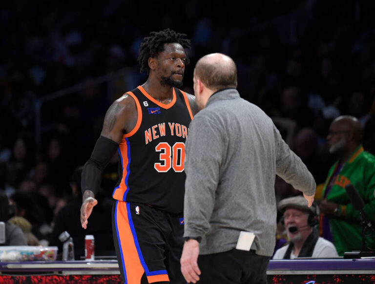 Julius Randle brilla con los Knicks ante sus Lakers