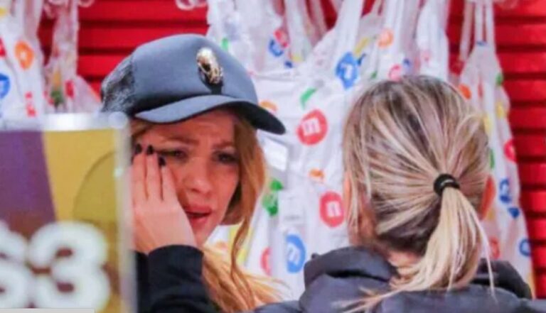 Captan a Shakira llorando en una tienda de Nueva York
