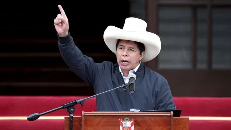 Juez dicta 36 meses de prisión preventiva para expresidente peruano Castillo en caso de corrupción