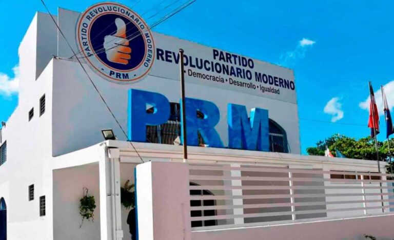 PRM anuncia suspensión de director municipal de Derrumbadero en San Juan