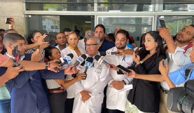 Colegio Médico rechaza designación de nuevos incumbentes en la Maternidad de los Mina