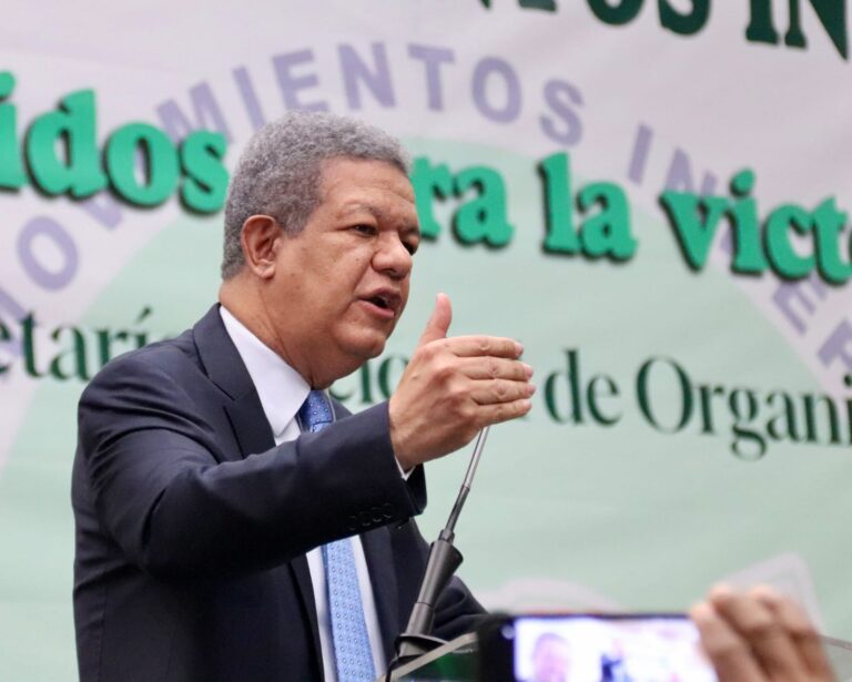 Leonel Fernández sostendrá encuentro con dirigentes de partidos y movimientos aliados en SPM este domingo