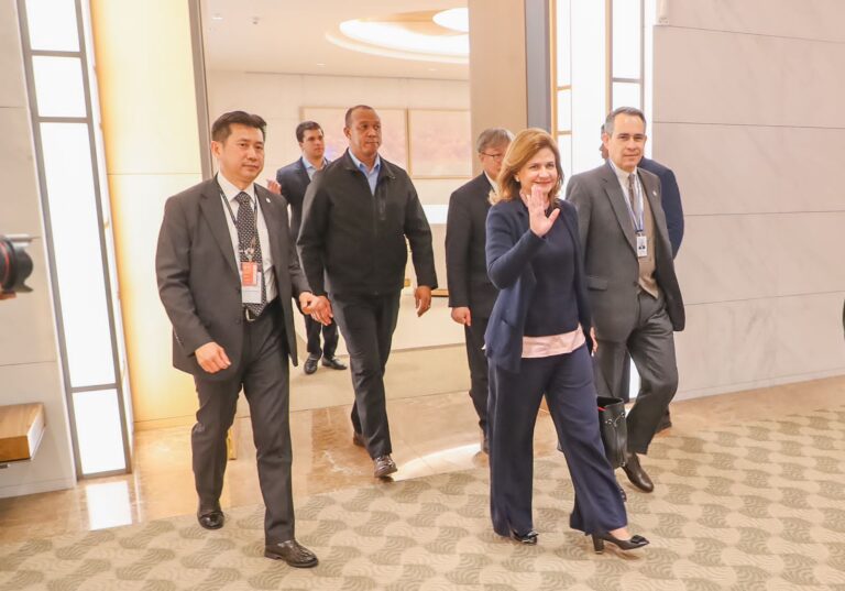 Vicepresidenta Raquel Peña concluye visita a Corea del Sur