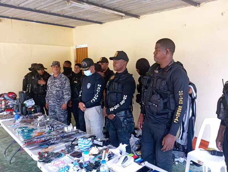 Ocupan drogas, armas de fabricación carcelaria, y otros objetos en Cárcel Rafey, de Santiago
