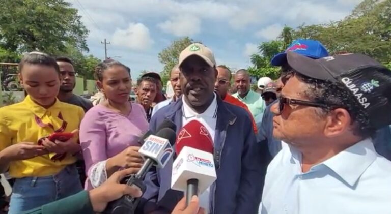 Productores de cebolla protestan por el pago de más RD$200 millones