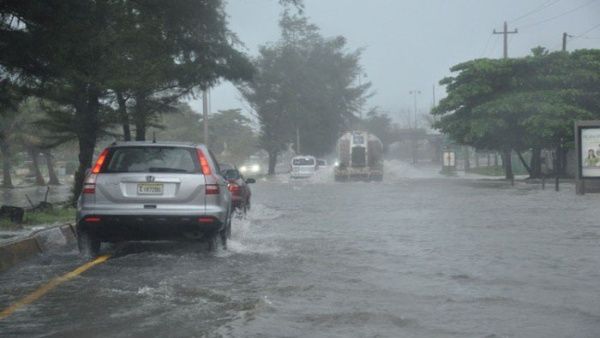 El COE informa aumentan a 30 los fallecidos por lluvias torrenciales en RD