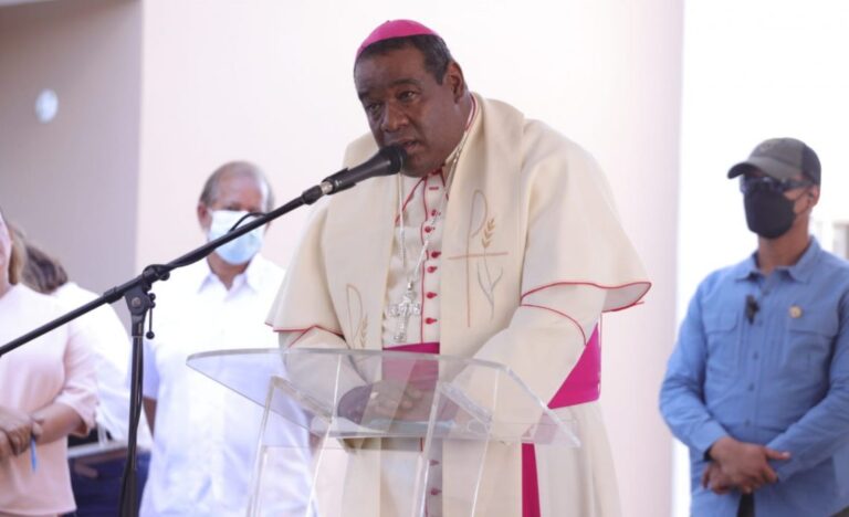 Obispo de Higüey dice clase política de RD vive “difamando, calumniando y destruyendo reputaciones”