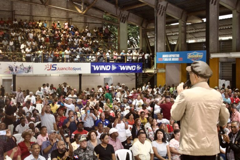 Alcalde Manuel Jiménez impulsa gran Federación comunitaria en Santo Domingo Este