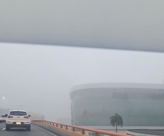 Santo Domingo amanece encapotada de gris debido a una neblina
