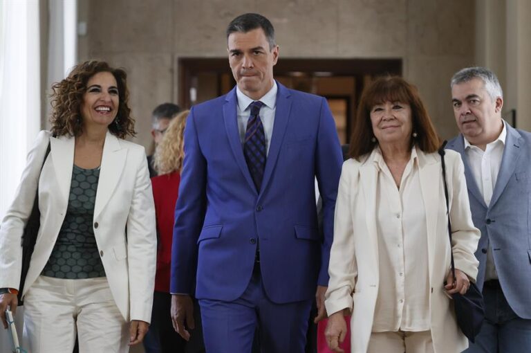 Pedro Sánchez llama a evitar que en España gobierne alguien del estilo de Trump o Bolsonaro