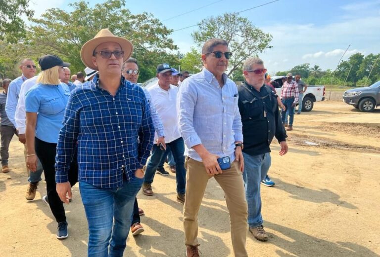 Ministro de Agricultura destaca trabajos tras relanzamiento en proyecto La Cruz de Manzanillo