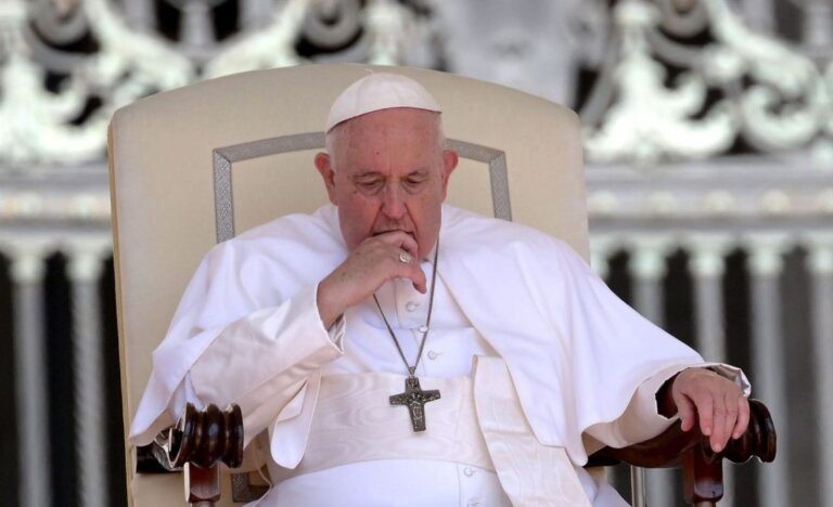 El papa Francisco anula audiencias de este sábado por «ligero estado gripal»