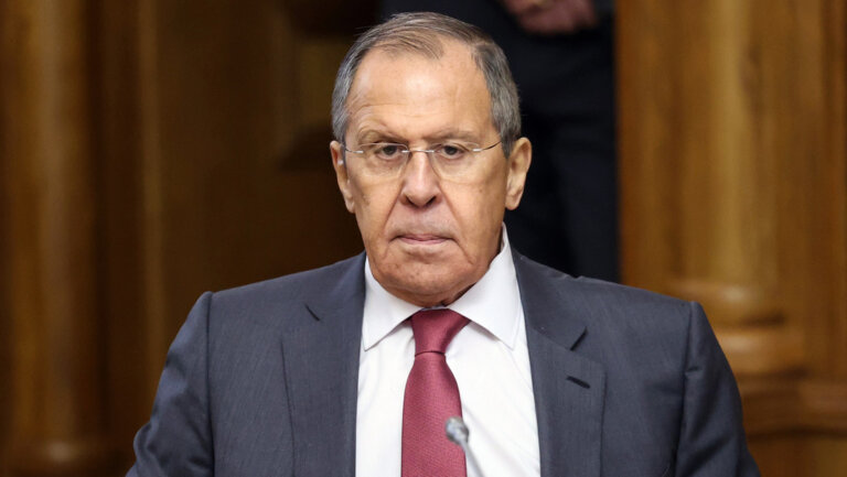 Lavrov: Si la OTAN es contraria a congelar el conflicto en Ucrania, es que quiere la guerra y Moscú está lista