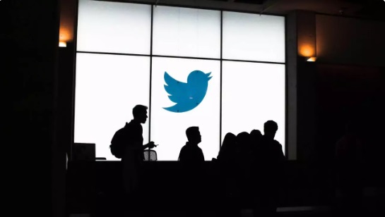 Twitter pierde dos empleados claves en la moderación de contenido