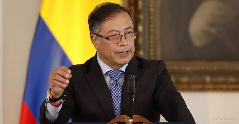 Presidente de Colombia denuncia una supuesta «ruptura institucional» para sacarlo del poder