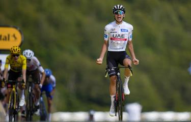 Pogacar gana la 20ma etapa del Tour de Francia, pero es inminente el triunfo de Vingegaard
