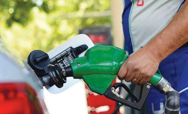 El precio de los combustibles se mantendrá inalterable la próxima semana