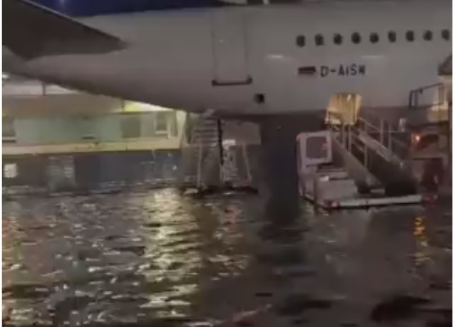 Se inunda aeropuerto de Alemania debido a las fuertes tormentas