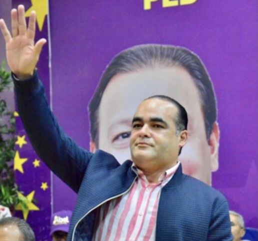 Asistente de Danilo Medina denuncia Abinader regala terrenos de Pedernales a sus allegados