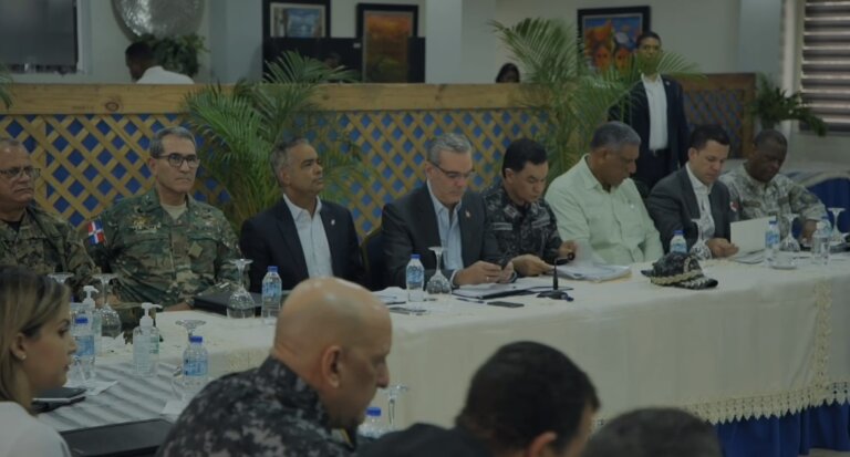 El presidente Abinader encabeza reunión de seguridad ciudadana