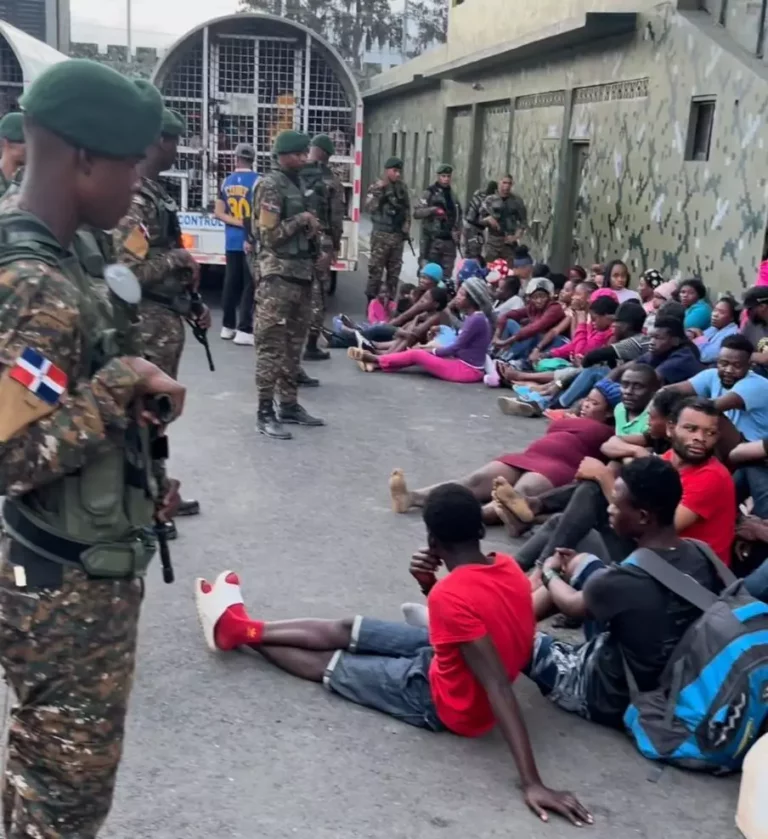 Detienen a más de 300 haitianos ilegales en Constanza