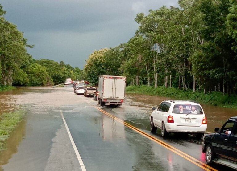 Obras Públicas informa deja abierto tránsito vehicular por la autopista Juan Pablo II o hacia Samaná