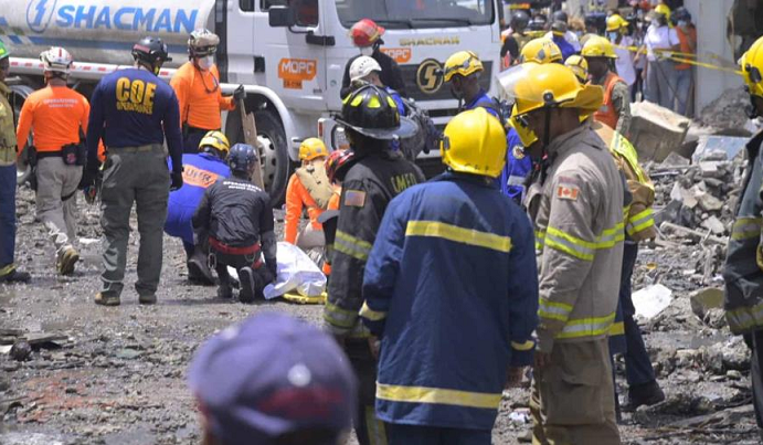 Aumentan a 28 los fallecidos por explosión en San Cristóbal