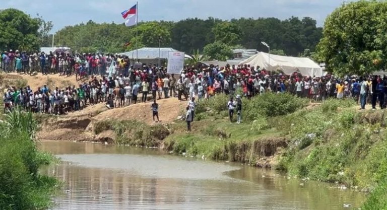 Haití tomará préstamos a bancos para terminar el canal que desviará aguas del Río Masacre