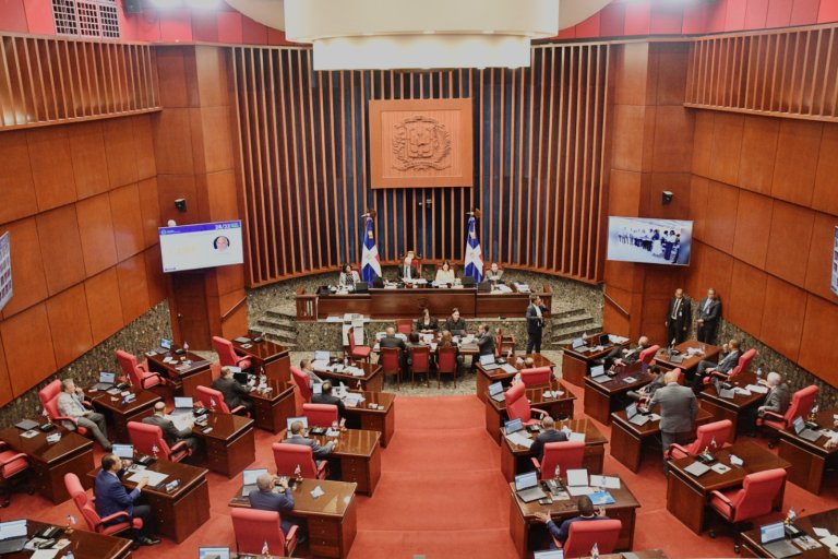Senado aprueba proyecto ley de vacunas en República Dominicana
