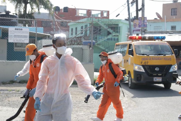 Defensa Civil le declara la guerra al dengue; despliega miles de voluntarios en jornada nacional de fumigación