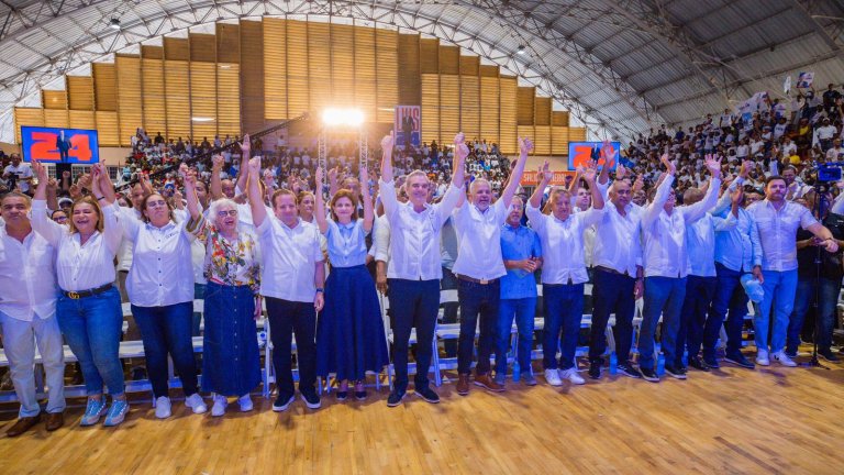 Luis Abinader llama a militantes del PRM a calentar el brazo votando en primarias y dejar claro que el Cambio Sigue