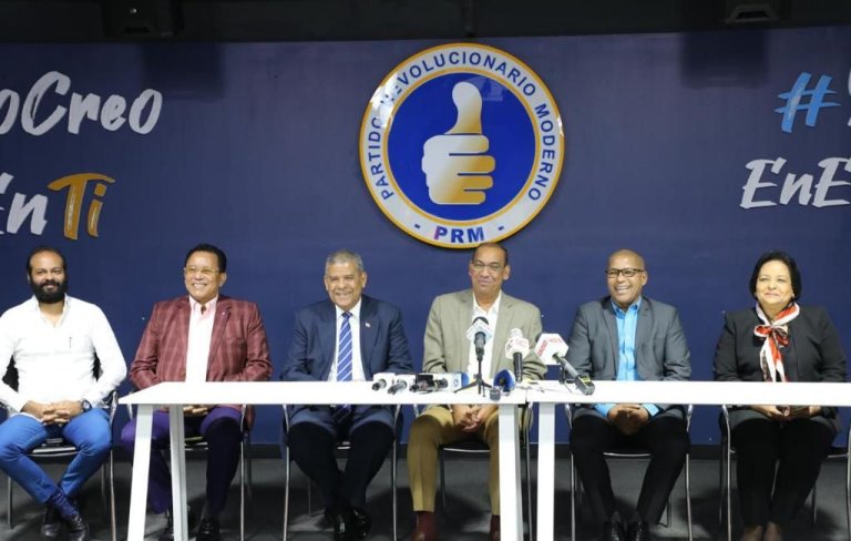 PRM elige a sus 7 candidatos a diputados de ultramar
