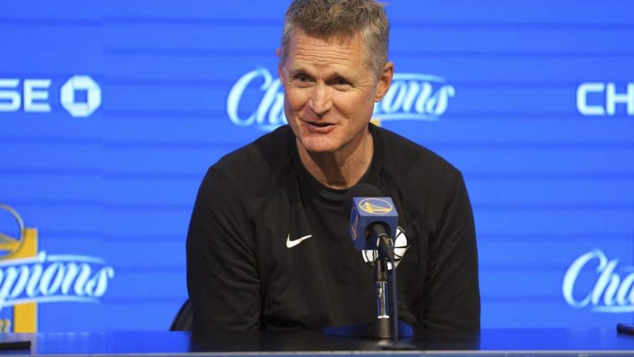 Kerr no está preocupado por estatus con los Warriors a largo plazo
