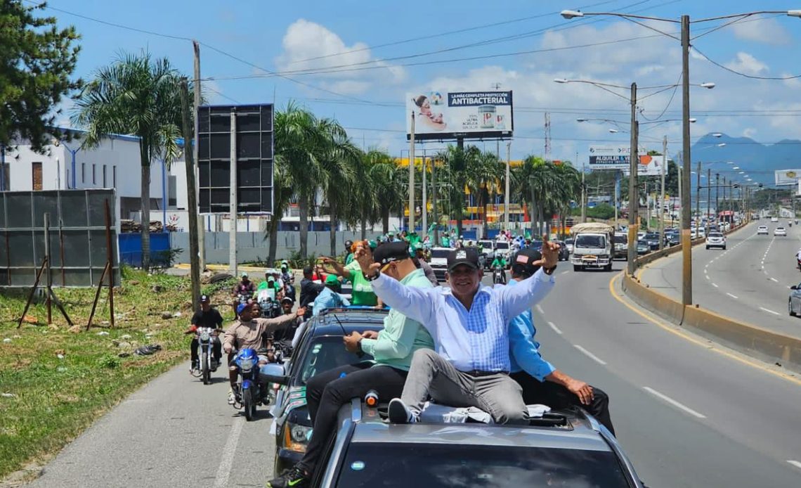 Fuerza del Pueblo realiza en Los Alcarrizos y Pedro Brand su tercera marcha, esta vez protesta contra las EDES
