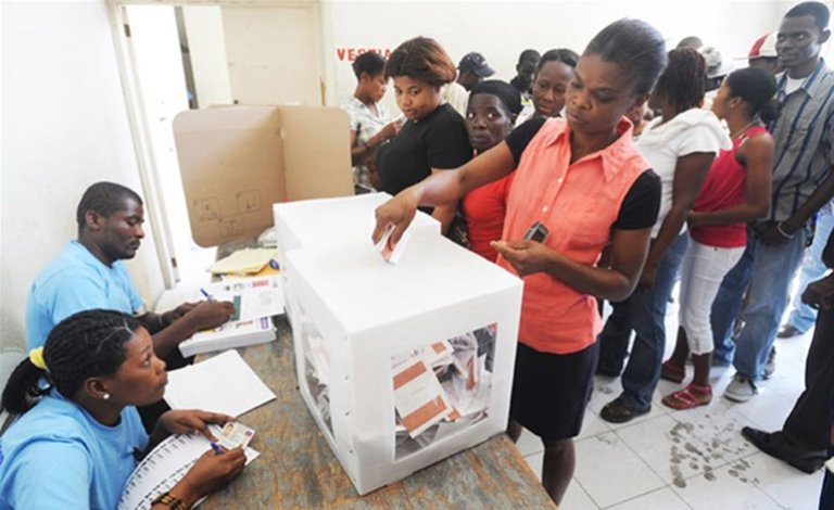 Tratan organizar comicios en Haití para escoger un nuevo gobierno