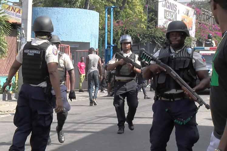 Unos 28 policías ha sido asesinados en Haití este año