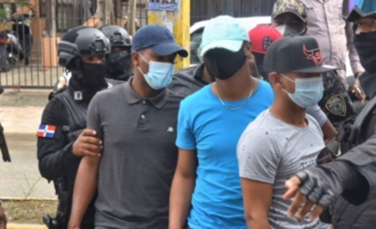 El viernes 13 leerán sentencias contra policías que mataron esposos cristianos en Villa Altagracia