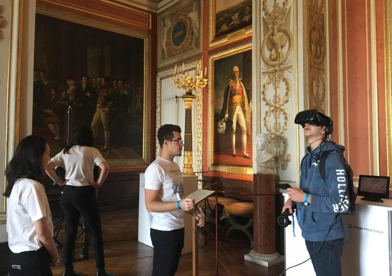 Evacuan el palacio de Versalles por una amenaza de bomba